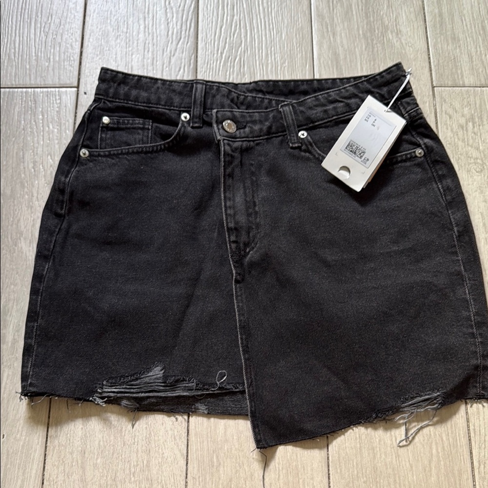 H&M Black Distressed Denim Skirt